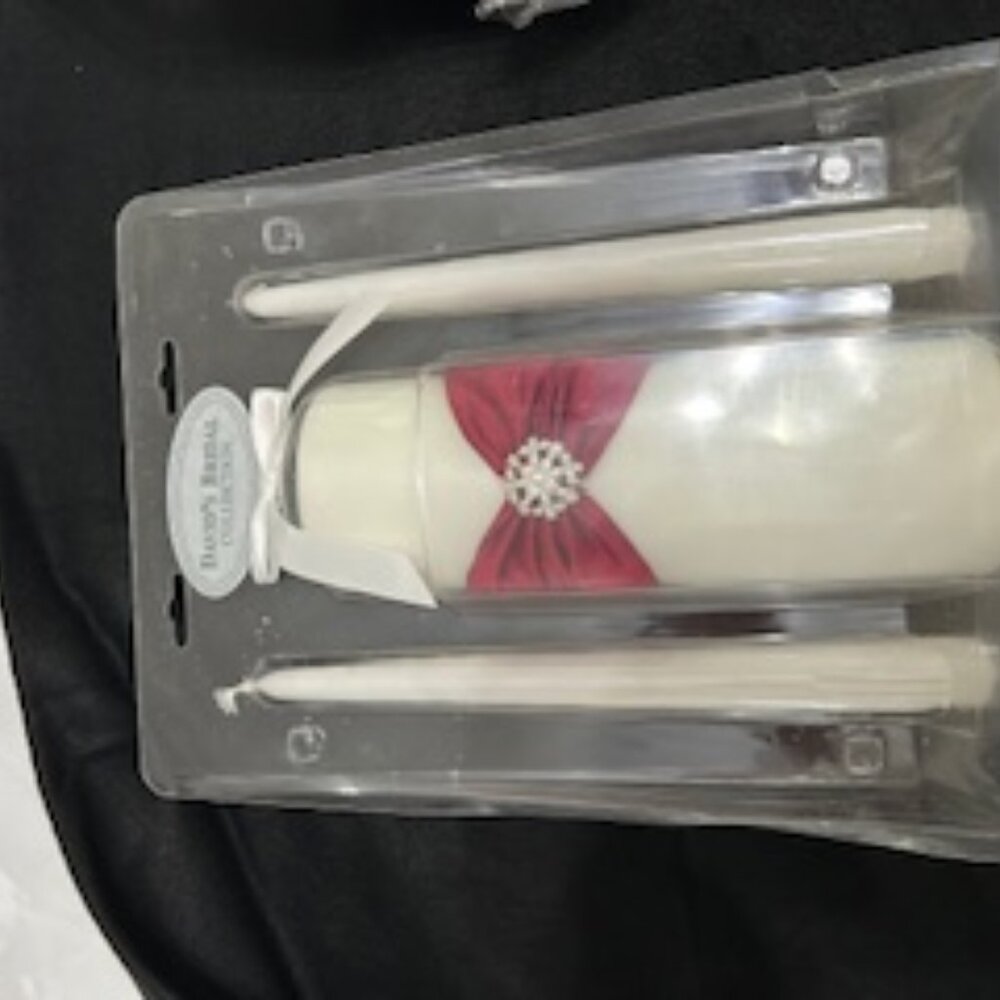Wedding accessories from Davids Bridal